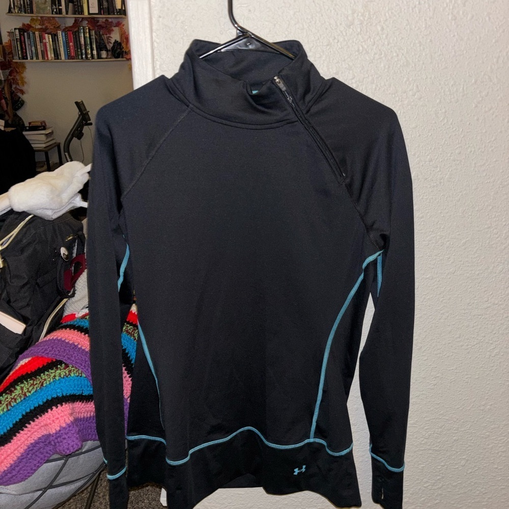 Under Armour Women's Black and Teal Sweatshirt Size Large